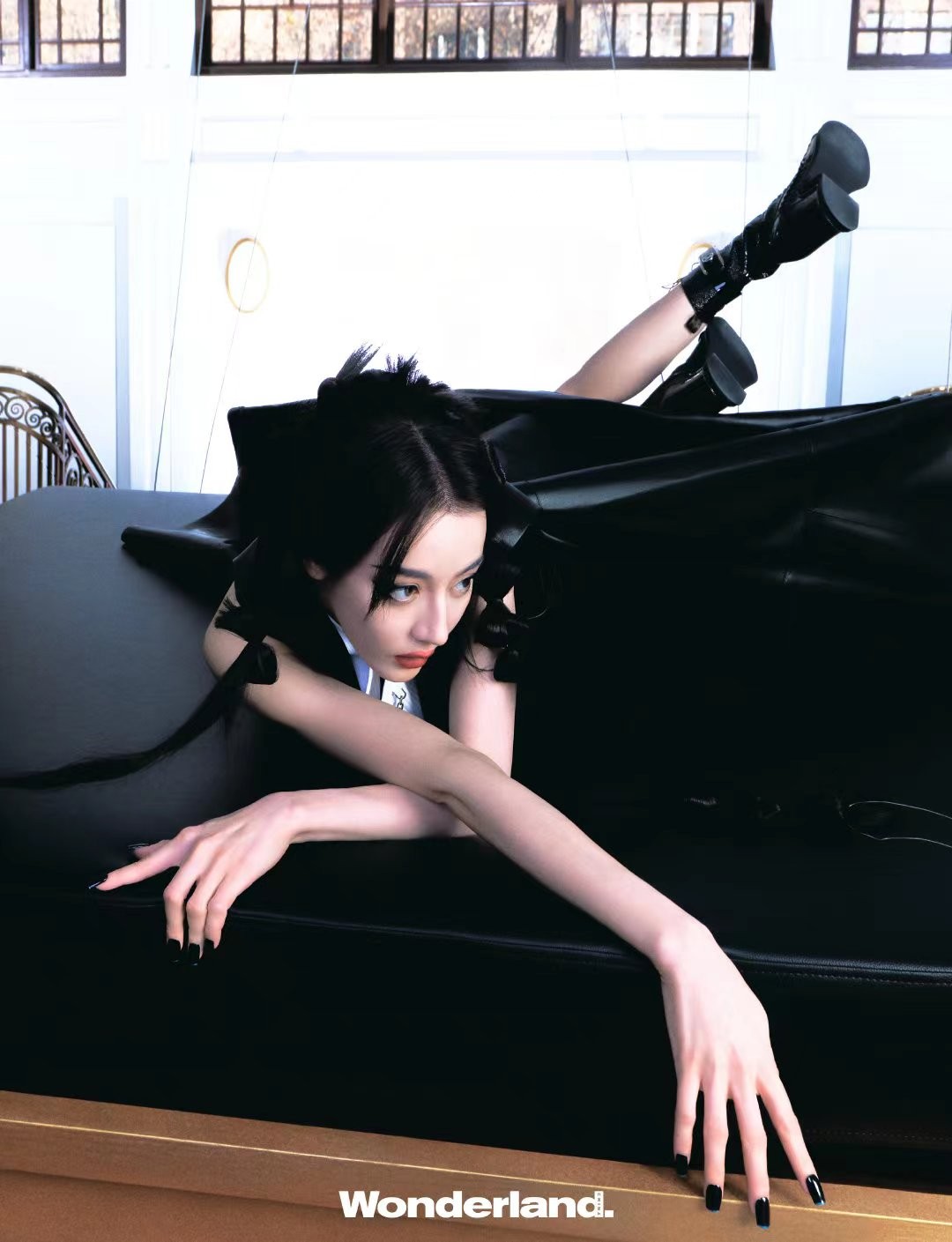 《Wonderland》2022年03月刊封面