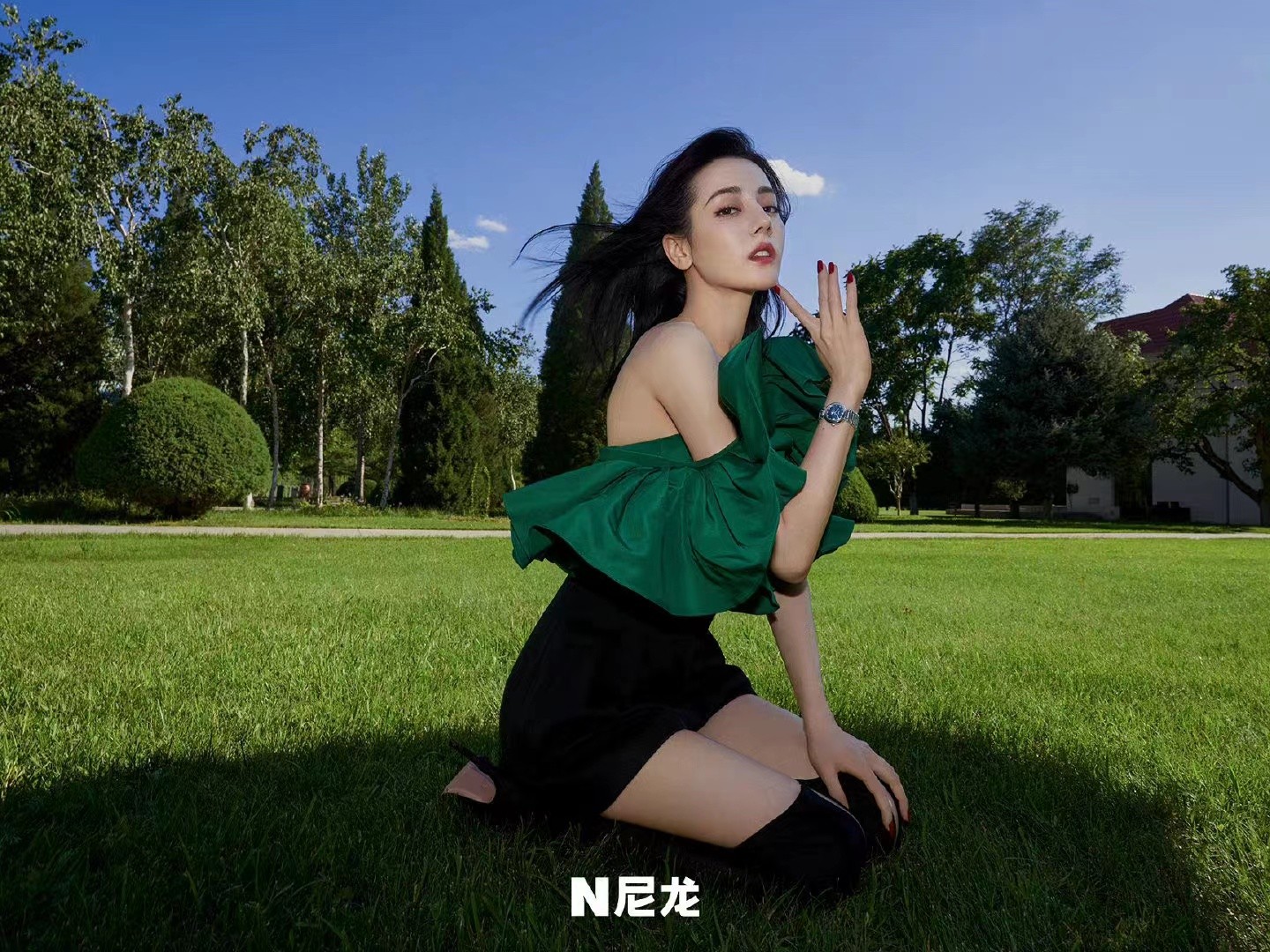 《NYLON尼龙》2021年8月刊封面