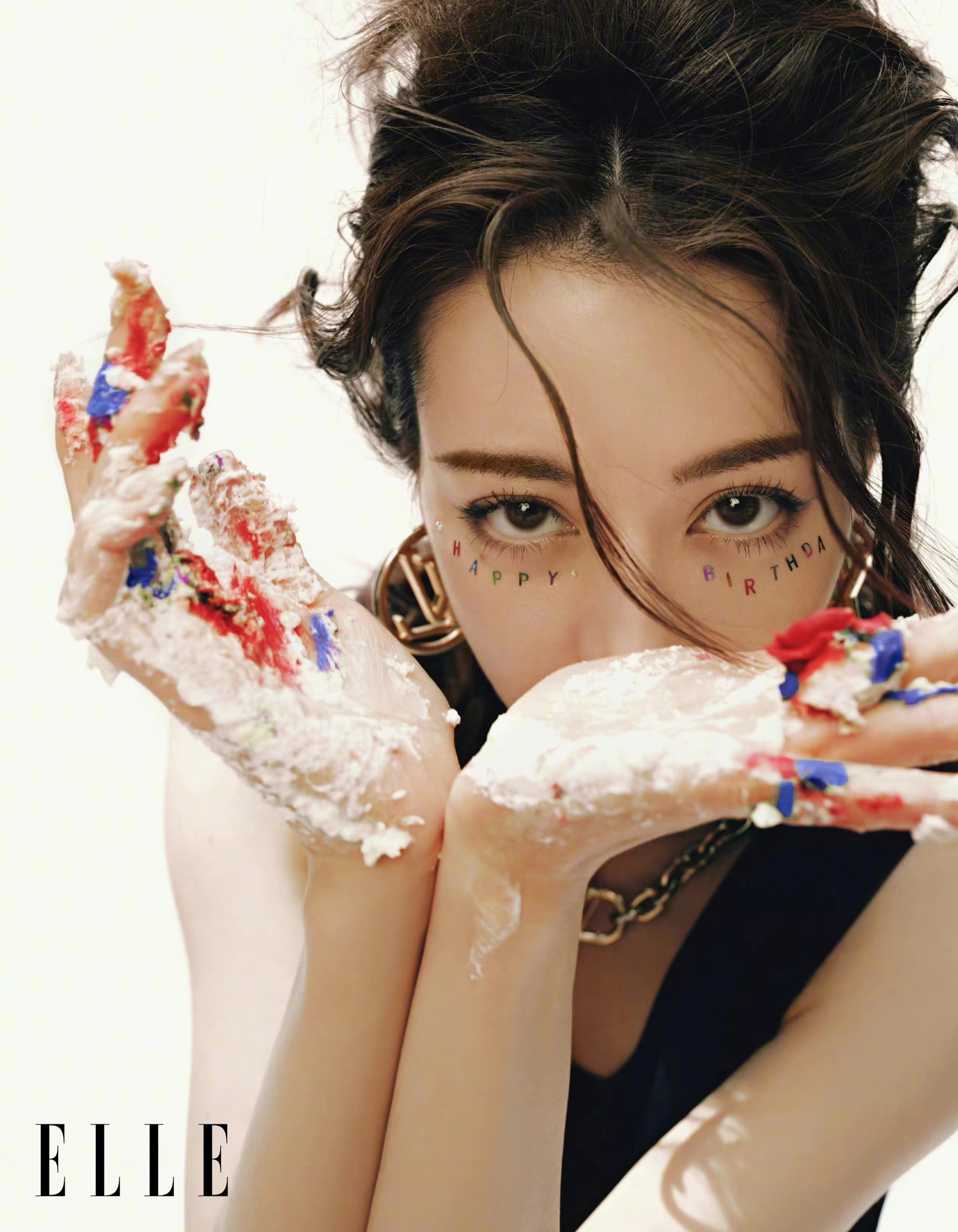 《ELLE》2022年07月刊封面